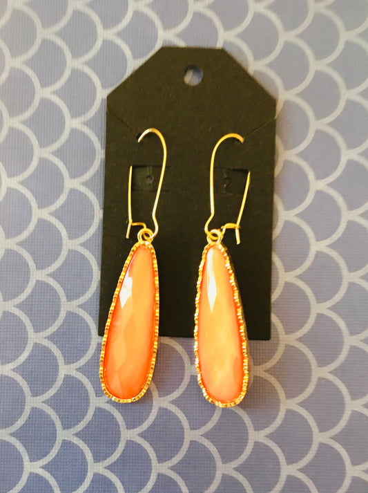 Dangly Earring With Orange Stones